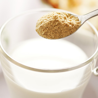牛乳にいれてみよう!飲み物との相性はいかに?