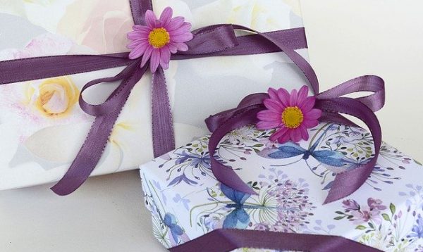 黒豆茶は贈り物に最適か？お中元で上司に通販で送る時のマナー