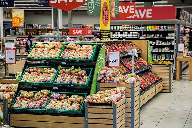 スーパーで売られている一般的な枝豆と、丹波黒豆枝豆の違いとは